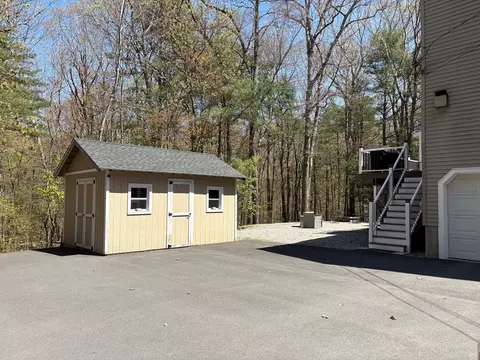 683 NW Main St, Douglas, MA 01516 photo 38