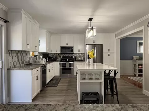 683 NW Main St, Douglas, MA 01516 photo 3