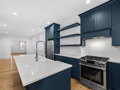 271 Bunker Hill St #1, Boston, MA 02129