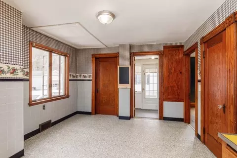 46 Ward St, Athol, MA 01331 photo 3
