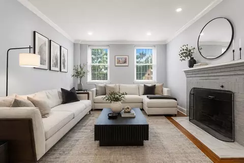 39 Commonwealth Ave #11, Chestnut Hill, MA 02467