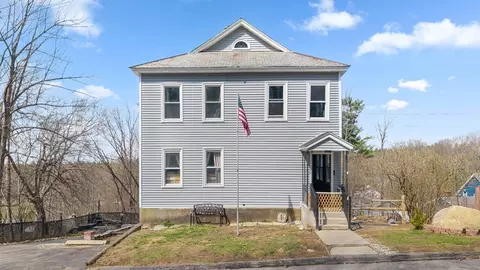 43 Allen St, Gardner, MA 01440