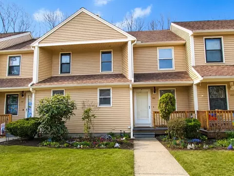 144 Morningside St #44, Leominster, MA 01453