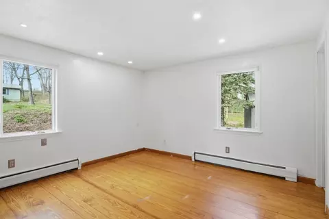 Bedroom - 138 West St, Easthampton, MA 01027 photo 1 of 6