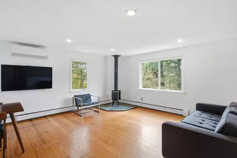 Living - 138 West St, Easthampton, MA 01027 photo 1 of 1
