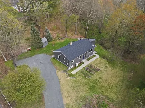 Exterior - 138 West St, Easthampton, MA 01027 photo 11 of 11