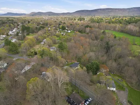 View/Area - 138 West St, Easthampton, MA 01027 photo 3 of 5