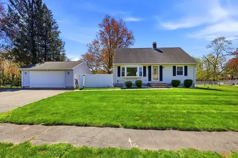 82 Pleasant Dr, Feeding Hills, MA 01030