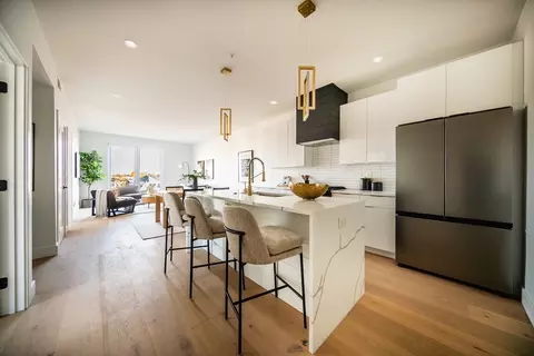 66 Mcgrath #204, Quincy, MA 02169