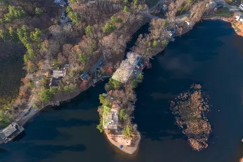 34 Baby Beach Rd, Groton, MA 01450