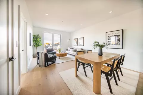 66 Mcgrath Hwy #301, Quincy, MA 02169