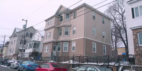 87 Smith, Fall River, MA 02721