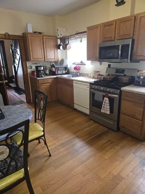 55 Adams, Everett, MA 02149 photo 6