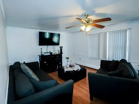 Living - 109 Pendleton Ave, Springfield, MA 01109 photo 2 of 2