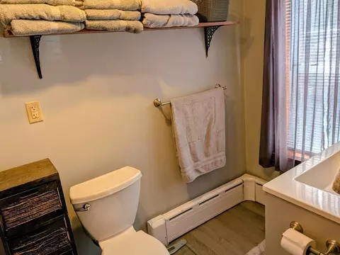 Bath - 357 Main St #357, Hardwick, MA 01031 photo 2 of 4