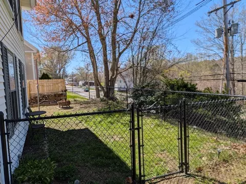 Exterior - 357 Main St #357, Hardwick, MA 01031 photo 4 of 8