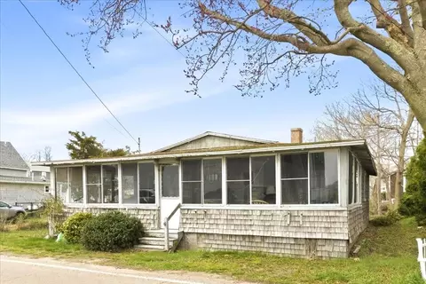 64 Central St, Brant Rock, MA 02020