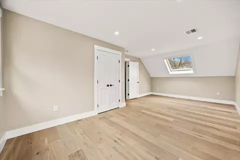 Bedroom - 67 Whippoorwill Cir, Mashpee, MA 02649 photo 4 of 5