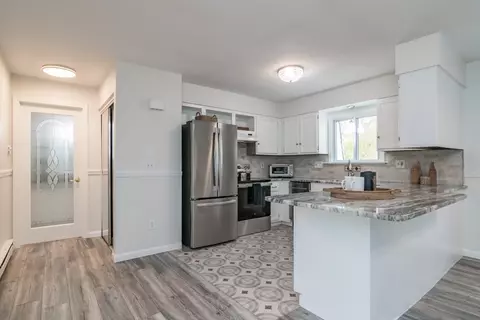 20 Lawrence Ave #32C, South Hadley, MA 01075
