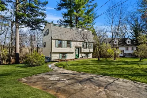 83 Cinnamon Cir, Tewksbury, MA 01876