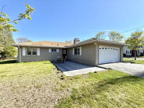 14 Governors St, Worcester, MA 01606