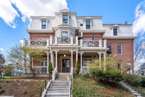 101 Summit Ave #D, Brookline, MA 02446 photo 1