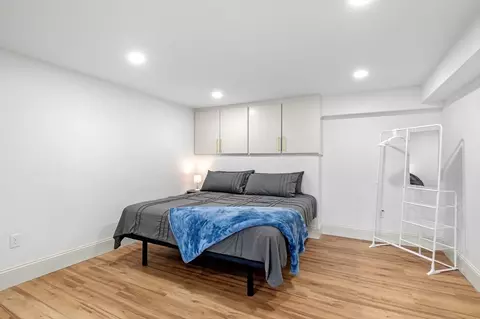Bedroom - 6 R Neptune Pl #1, Gloucester, MA 01930 photo 6 of 7