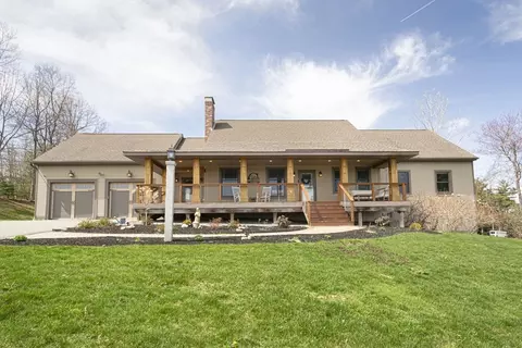 4 Lena Ln, Lunenburg, MA 01462