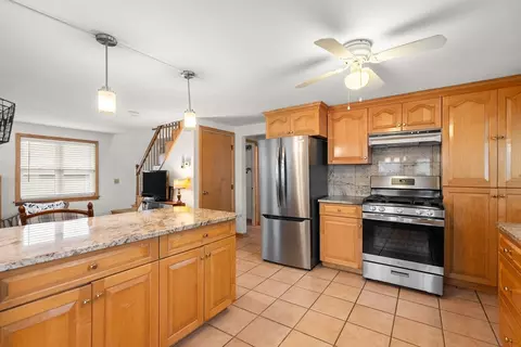 75 Pilgrim Ave, Wareham, MA 02571 photo 9