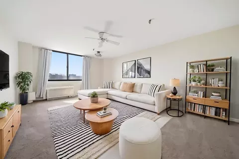 77 Adams St #611, Quincy, MA 02169