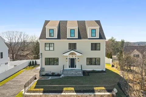 24 Mount Zion Rd, Melrose, MA 02176