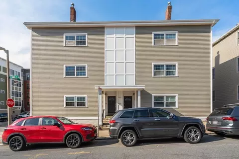 Exterior - 614 E 3rd St #1, Boston, MA 02127 photo 4 of 5