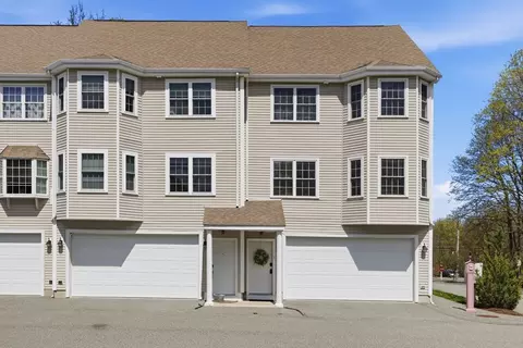 1 Jennifer Ln #1, Rockland, MA 02370