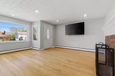 38 Hillside, Webster, MA 01570 photo 8