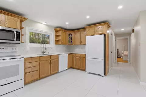 38 Hillside, Webster, MA 01570 photo 15
