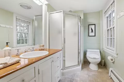 Bath - 77 Pinnacle Rd, Harvard, MA 01451 photo 2 of 2