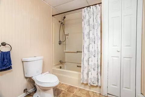 Bath - 663 Millbury St, Worcester, MA 01607 photo 1 of 1