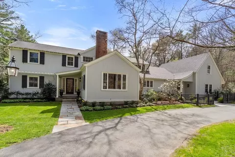 Exterior - 10 Main St, Dover, MA 02030 photo 3 of 13