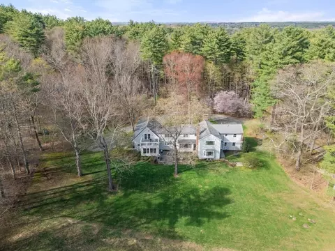 Exterior - 10 Main St, Dover, MA 02030 photo 2 of 13