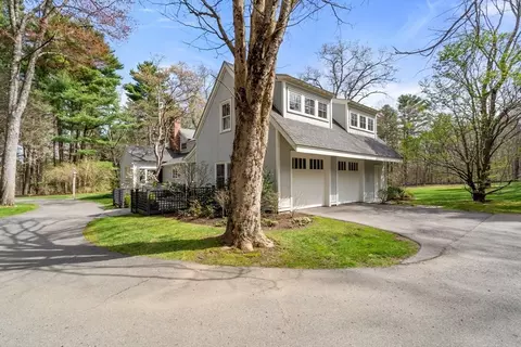 Exterior - 10 Main St, Dover, MA 02030 photo 8 of 13