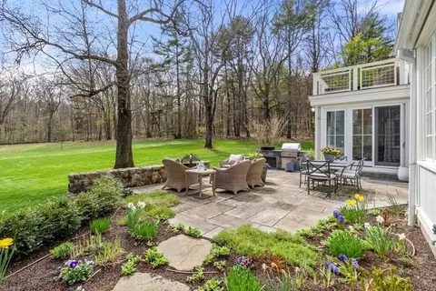 Exterior - 10 Main St, Dover, MA 02030 photo 5 of 13