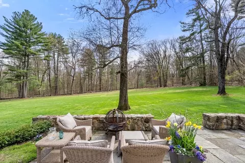 Exterior - 10 Main St, Dover, MA 02030 photo 11 of 13