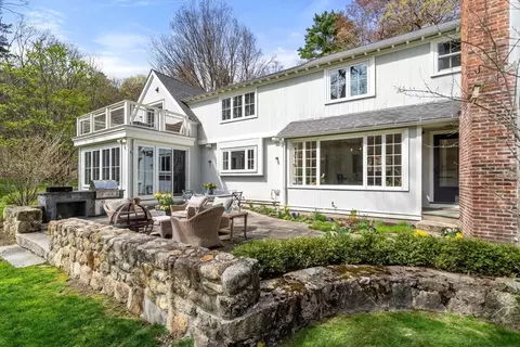 Exterior - 10 Main St, Dover, MA 02030 photo 10 of 13