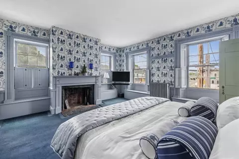 Bedroom - 166 High St, Danvers, MA 01923 photo 2 of 8