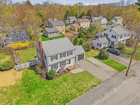 28 Lilly Ln, Dedham, MA 02026 photo 2