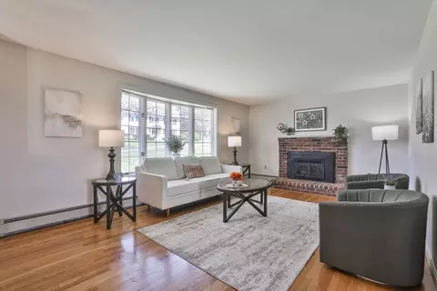 84 Converse St, Stoneham, MA 02180 photo 5