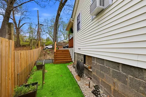 1 Echo Rd, Southwick, MA 01077 photo 12