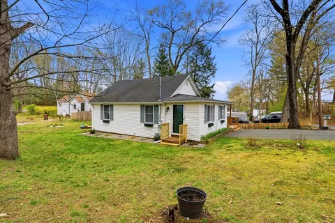 1 Echo Rd, Southwick, MA 01077 photo 5