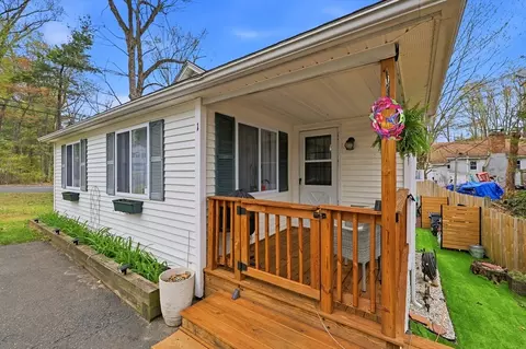 1 Echo Rd, Southwick, MA 01077 photo 13