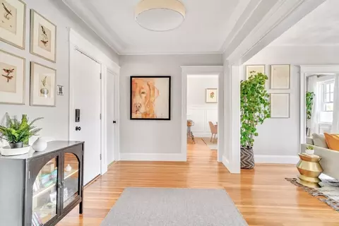 20 John St #3, Brookline, MA 02446